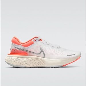 NIKE ZOOM X INVINCIBLE RUN FLYKNIT